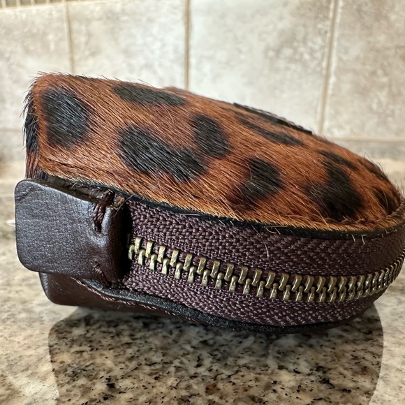 Patricia Nash Leopard/chocolate new with tag key chain coin purse small wallet - Picture 12 of 15